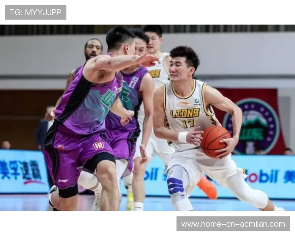 CBA孙铭徽持球调度训练更顺，展现全能控卫新风采