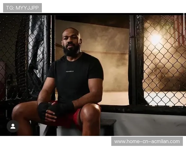 UFC拳手怒吼逼得对手后退——力量与心理的极致较量 UFC拳手怒吼逼得对手后退——力量与心理的极致较量