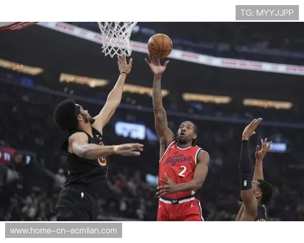 快船团队团队防守连续成功制造反击机会 快船团队团队防守连续成功制造反击机会